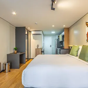 Completos Novos Ao Lado Da Av Paulista E Masp - Next Paulista Apartment